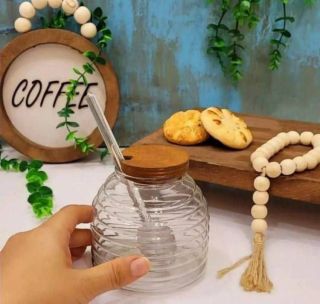 ظرف عسل شیشه ای موجدار در چوبی